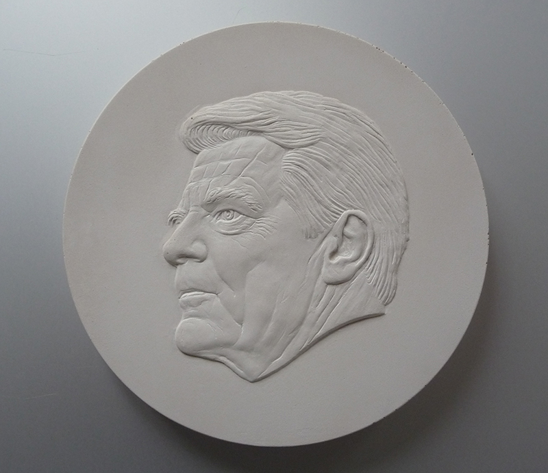 doegerl-Bundespraesident Gauck'MDM, 2012, Medaille, Alabastergips.jpg